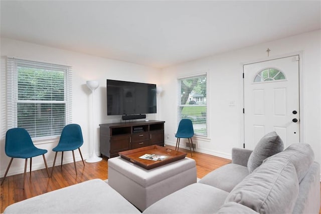 5915 Fontana St, Fairway, KS 66205 - living room featuring wood finished floors and baseboards