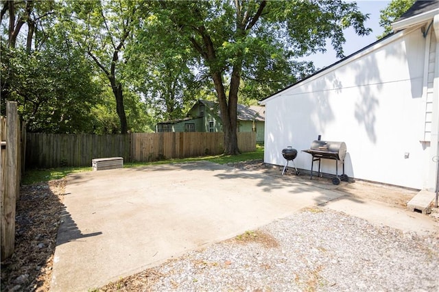 1619 W College St, Independence, MO 64050 - view of patio / terrace featuring grilling area