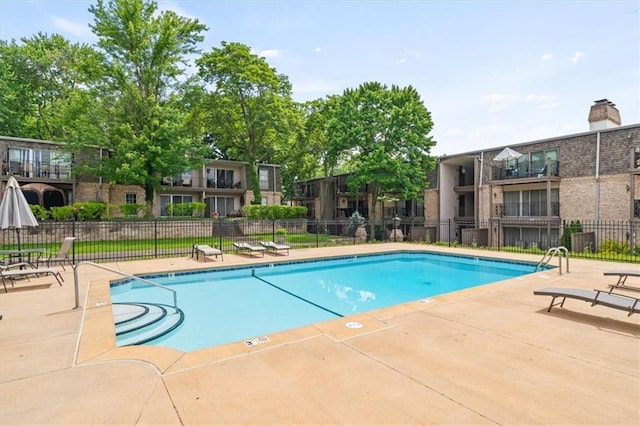 5137 W 75th St, Prairie Village, KS 66208 - community pool with a patio