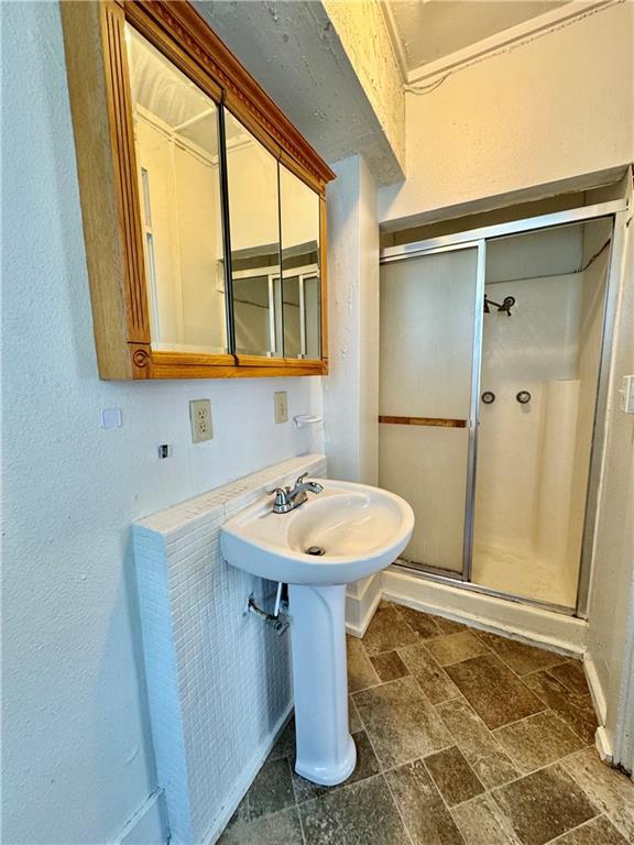 309 W Thompson St, Maryville, MO 64468 - photo 8