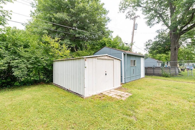 319 E 12th St, Ottawa, KS 66067 - view of shed