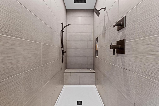6417 County Road 10508th Rd, Rich Hill, MO 64779 - full bath featuring tiled shower