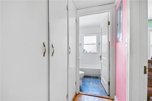 212 Emanuel Cleaver Ii Blvd Unit 2West, Kansas City, MO 64112 - view of hall