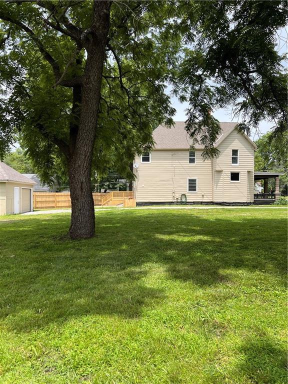 112 N High St, Butler, MO 64730 - view of yard