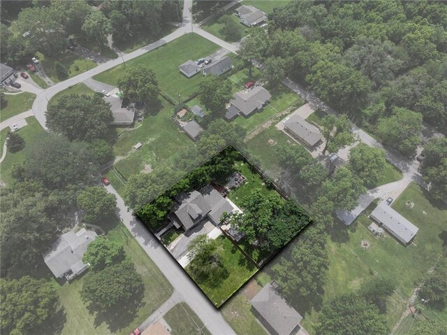 7931 Dixie Ct, Kansas City, KS 66111 - photo 1