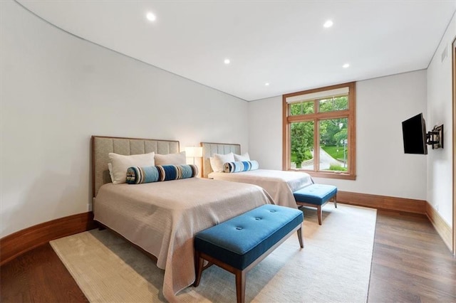 2720 Verona Cir, Mission Hills, KS 66208 - bedroom featuring recessed lighting and wood finished floors