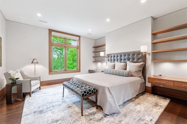 2720 Verona Cir, Mission Hills, KS 66208 - bedroom featuring wood finished floors and recessed lighting