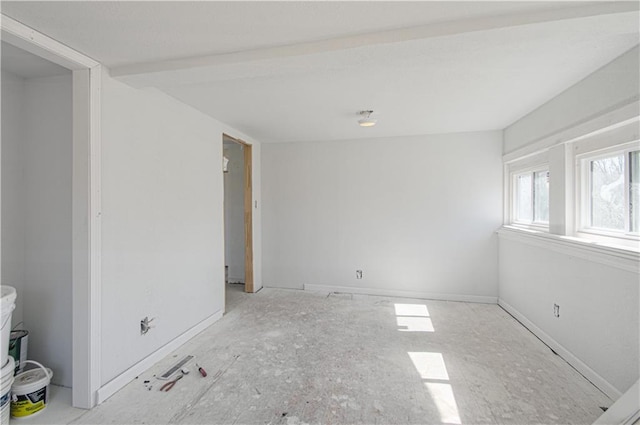 924 N Park Ave, Independence, MO 64050 - unfurnished room with baseboards
