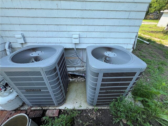 403 N Lincoln St, Erie, KS 66733 - photo 22