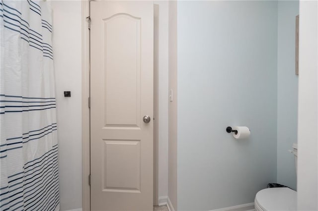22833 W 44th St, Shawnee, KS 66226 - bathroom featuring toilet and curtained shower