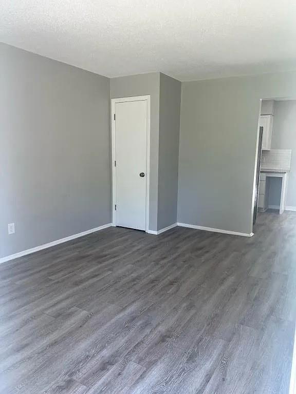 6135 Farrow Ave, Kansas City, KS 66104 - photo 13