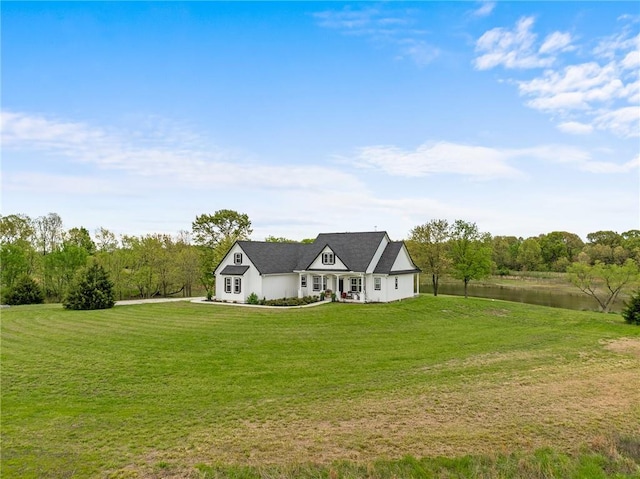 1077 N 150th Rd, Baldwin City, KS 66006 - view of front of property with a front yard and a water view