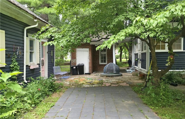 615 N Jefferson St, Carrollton, MO 64633 - view of patio / terrace