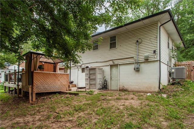 117 Ellison Way, Independence, MO 64050 - back of house with a gazebo and a deck