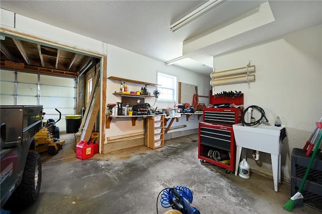 23800 Lucille Ln, Peculiar, MO 64078 - garage featuring a workshop area