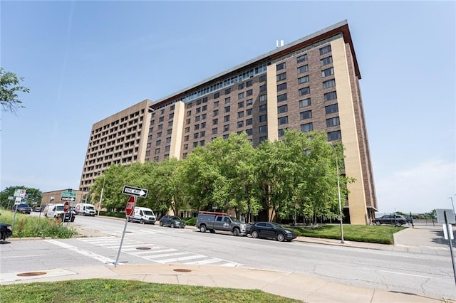 600 E 8th St Unit 11Q, Kansas City, MO 64106 - photo 25