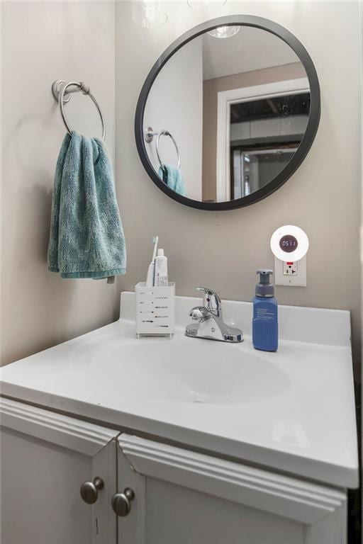 709 S 9th St, Louisburg, KS 66053 - bathroom featuring vanity