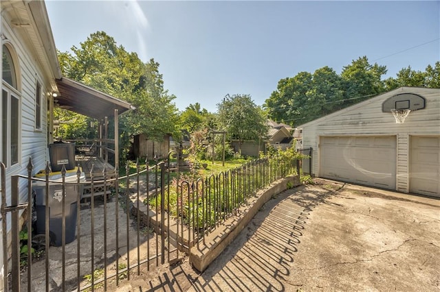 11 W 70th St, Kansas City, MO 64113 - view of detached garage