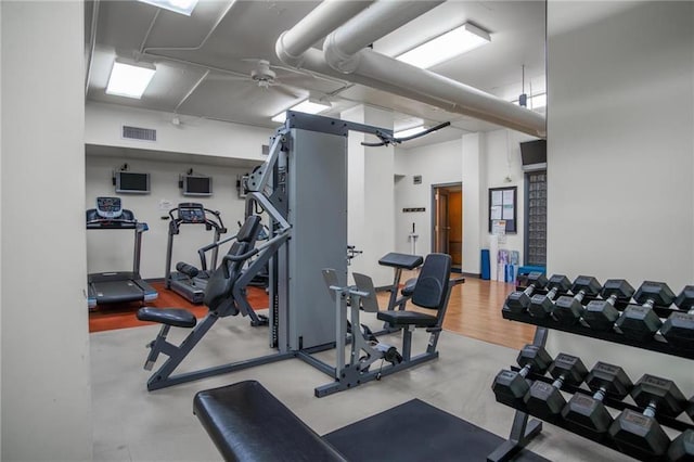 4545 Wornall Rd Unit Le4, Kansas City, MO 64111 - gym with ceiling fan