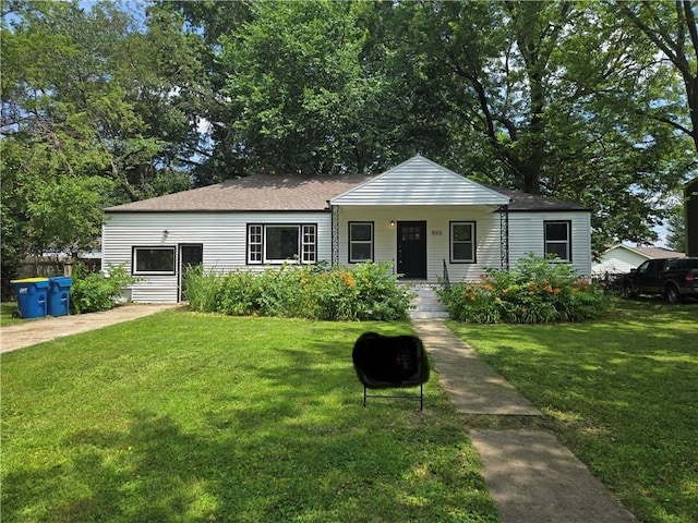 832 Hillside Ave, Liberty, MO 64068 - photo 1