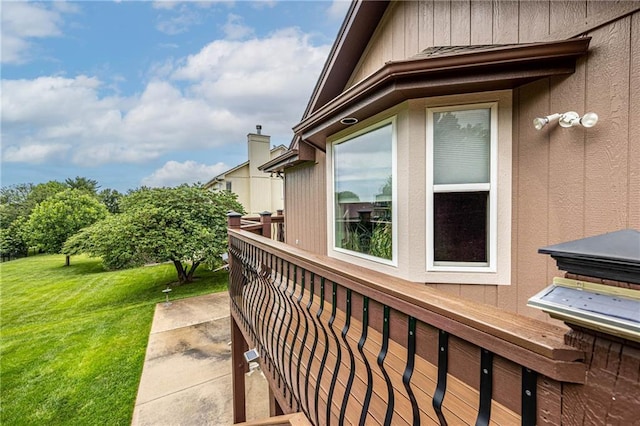 5118 SW Pelican Pt, Lees Summit, MO 64082 - view of side of home with a yard