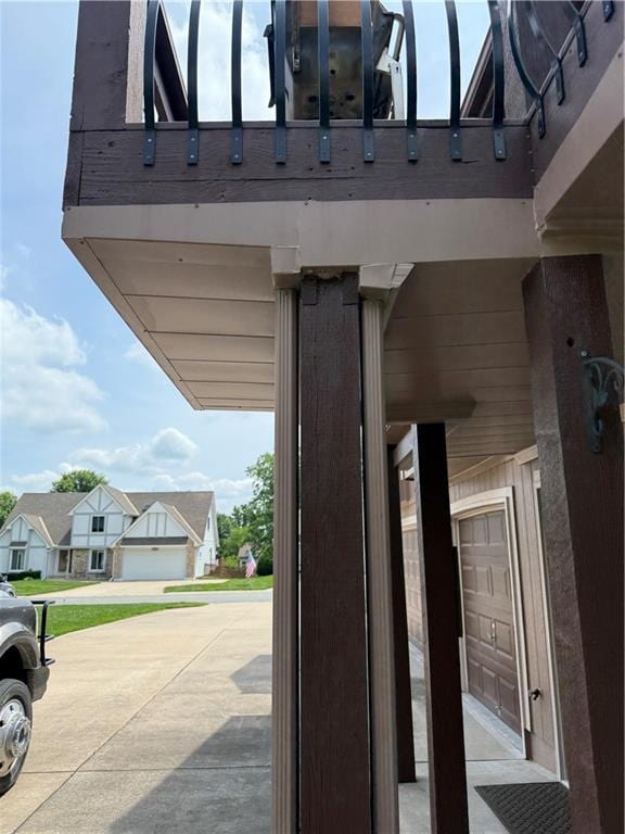 5118 SW Pelican Pt, Lees Summit, MO 64082 - exterior view of a residential view