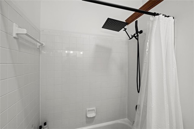 2421 NW Acorn Dr, Blue Springs, MO 64014 - bathroom featuring shower / bath combo