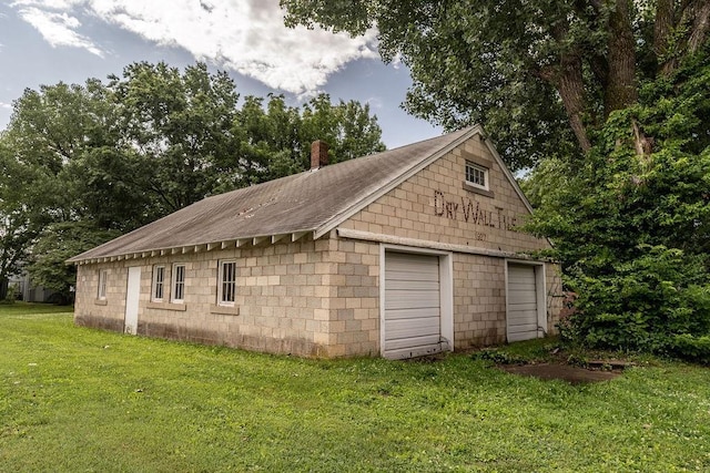103 N Missouri St, Adrian, MO 64720 - view of detached garage