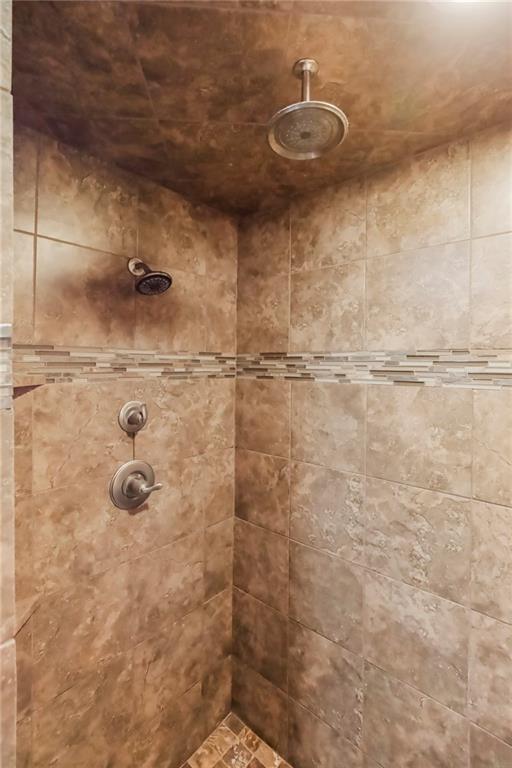 983 E 121st Pl, Olathe, KS 66061 - photo 23