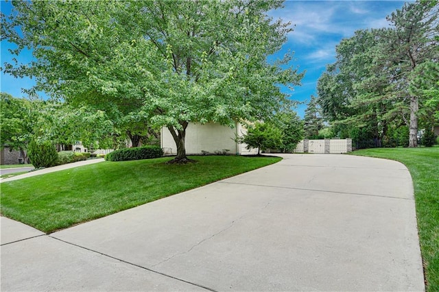 12804 Russell St, Overland Park, KS 66209 - photo 5