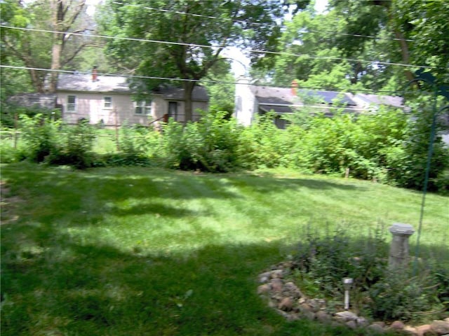 3016 S Northern Blvd, Independence, MO 64052 - view of grassy yard