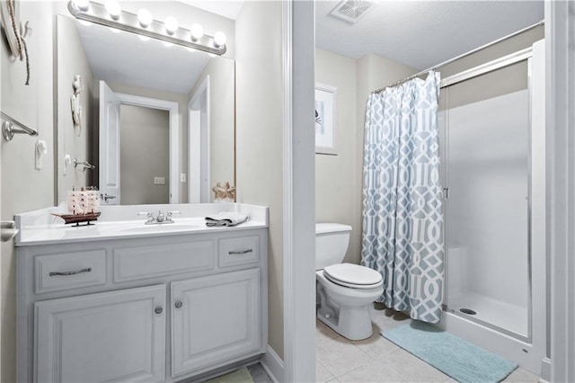 4204 SW Duck Pond Dr, Lees Summit, MO 64082 - bathroom featuring tile patterned floors, vanity, and a shower with curtain