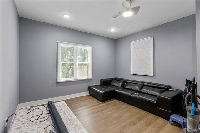 438 Spruce Ave, Kansas City, MO 64124 - photo 9
