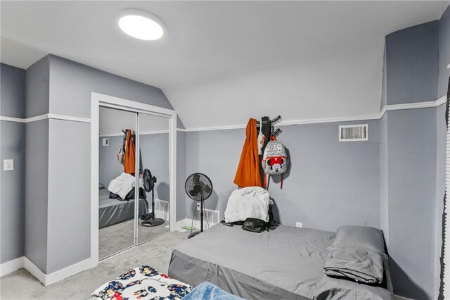 438 Spruce Ave, Kansas City, MO 64124 - photo 26