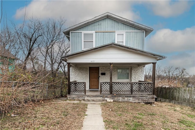 4429 Wabash Ave, Kansas City, MO 64130 - traditional style home with covered porch