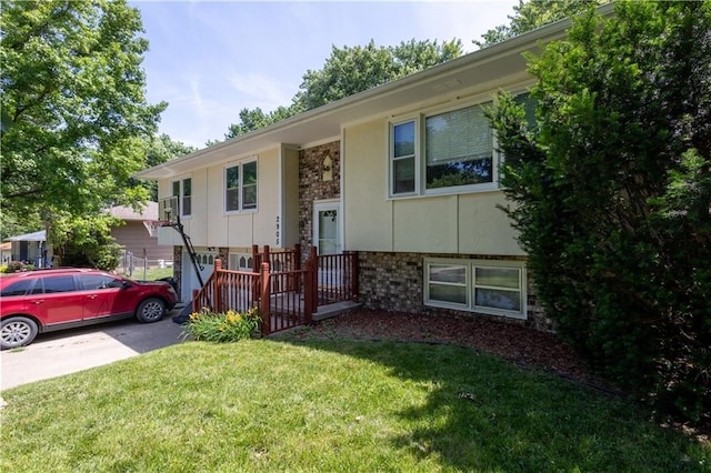 2905 Ajax Rd, Saint Joseph, MO 64503 - raised ranch with a front yard and driveway