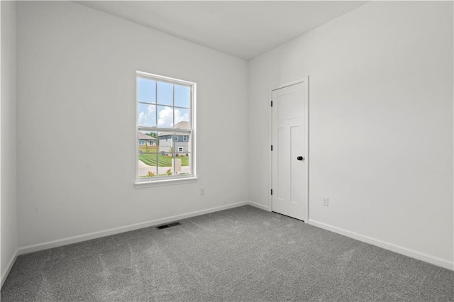 20015 W 221st St, Spring Hill, KS 66083 - carpeted empty room featuring baseboards