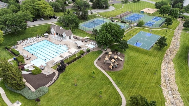 5716 W 146th St, Overland Park, KS 66223 - bird's eye view of a pool area
