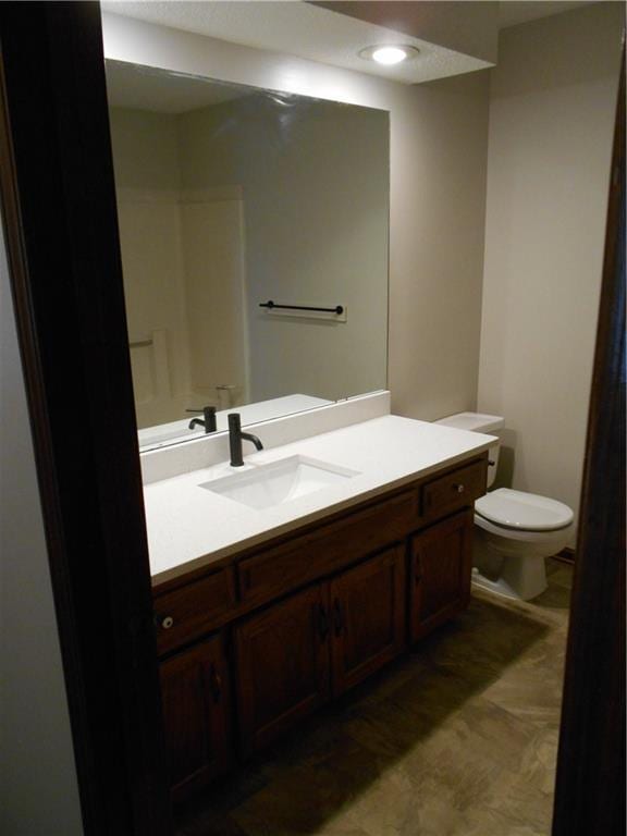 1019 N Kiger Rd, Independence, MO 64050 - bathroom with toilet and vanity
