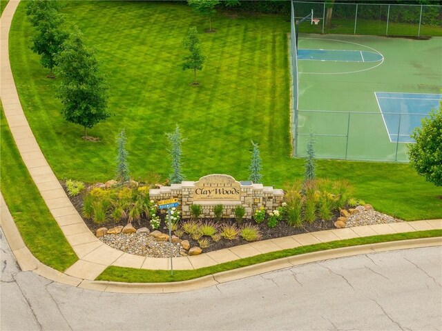 617 Butternut Ln, Liberty, MO 64068 - drone / aerial view
