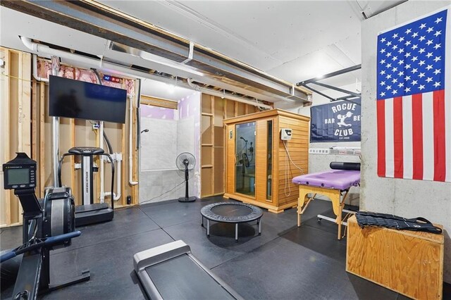 17316 Noland St, Overland Park, KS 66221 - view of exercise area