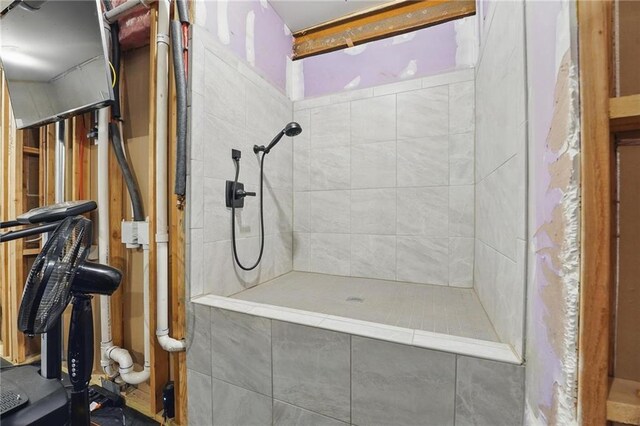 17316 Noland St, Overland Park, KS 66221 - bathroom with tiled shower