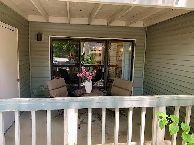 8806 W 106th Ter, Overland Park, KS 66212 - view of patio / terrace