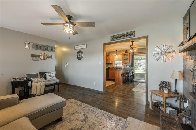 1209 Crest Dr, Pleasant Hill, MO 64080 - photo 12