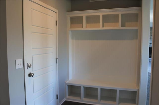 19444 W 114th Ter, Olathe, KS 66061 - view of mudroom