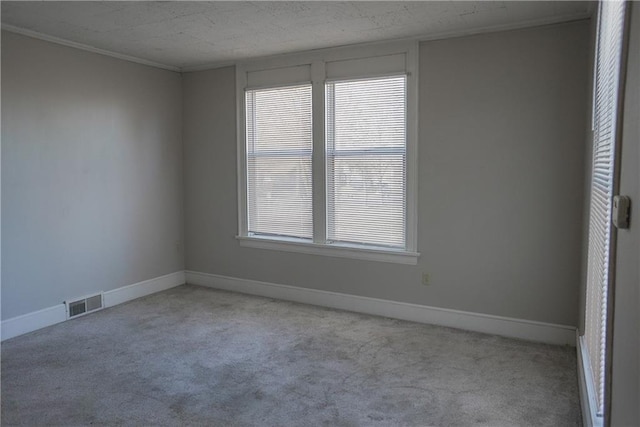 1101 S Broadway St, Leavenworth, KS 66048 - empty room with carpet flooring