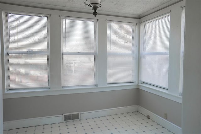 1101 S Broadway St, Leavenworth, KS 66048 - unfurnished sunroom featuring plenty of natural light