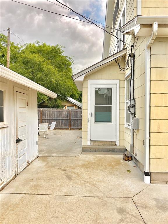 406 S 6th St, Burlington, KS 66839 - doorway to property featuring a patio