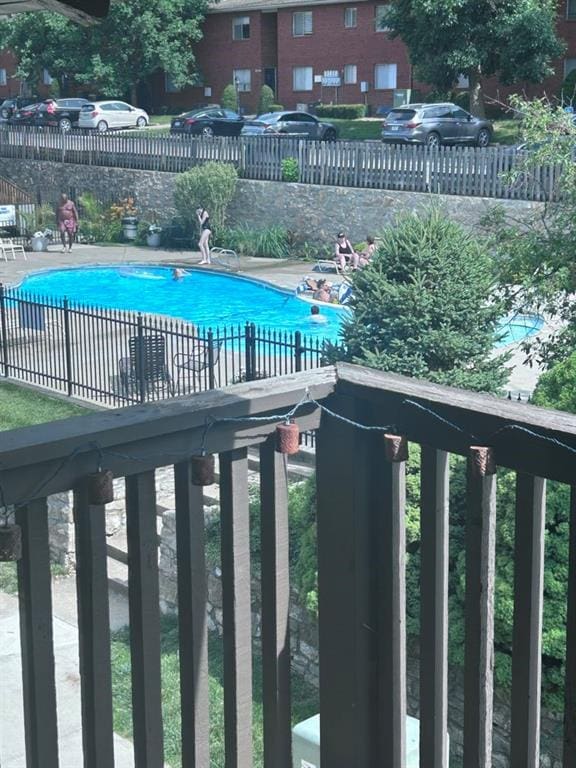 419 W 104th St Unit D, Kansas City, MO 64114 - view of community pool