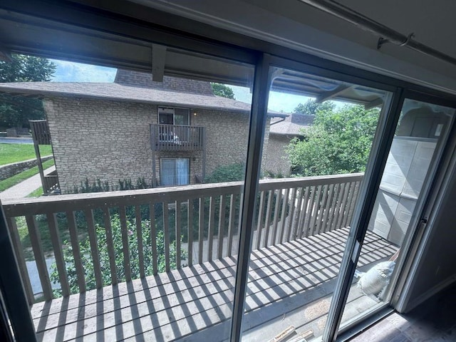 419 W 104th St Unit D, Kansas City, MO 64114 - view of wooden terrace